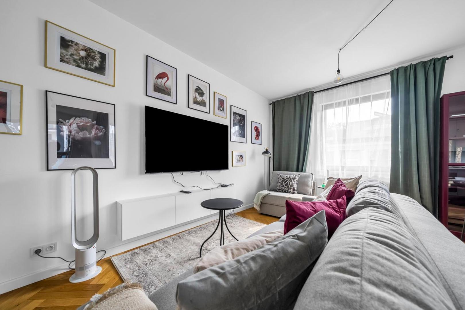 Skierniewicka Apt - Parking, Workspace, Balcony - By Rentujemy ワルシャワ エクステリア 写真